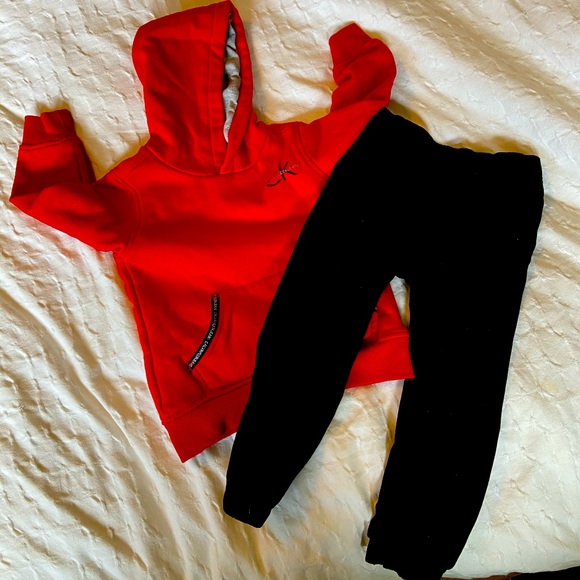 Calvin Klein Other - Calvin Klein 2 piece set